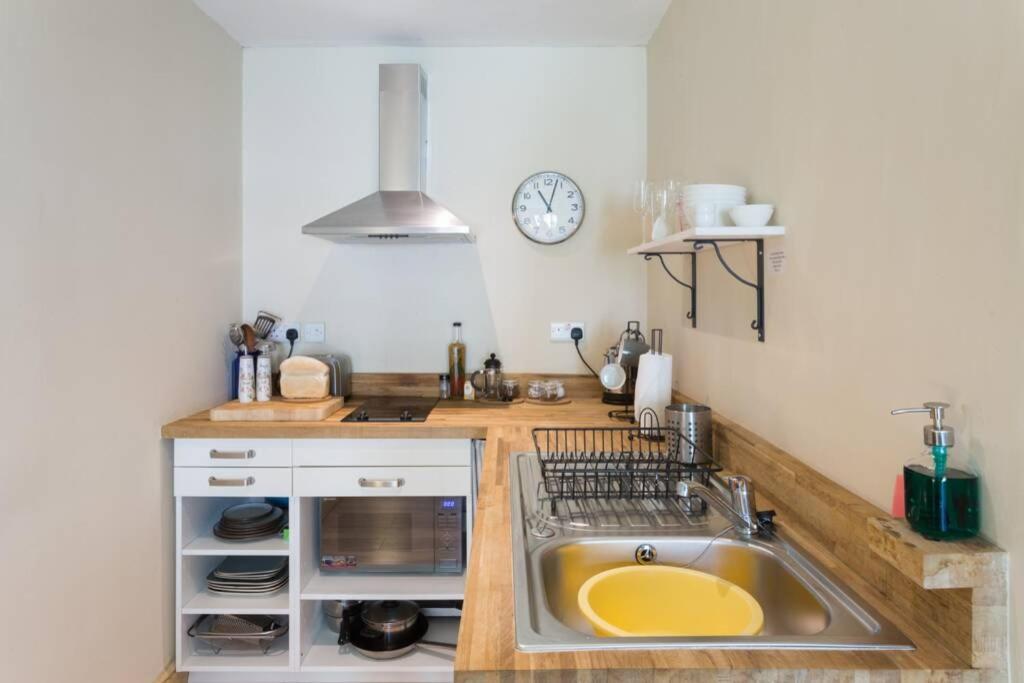 Bristol Little House Apartment Exterior photo